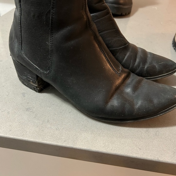 Steve Madden Black Booties - Picture 2 of 6